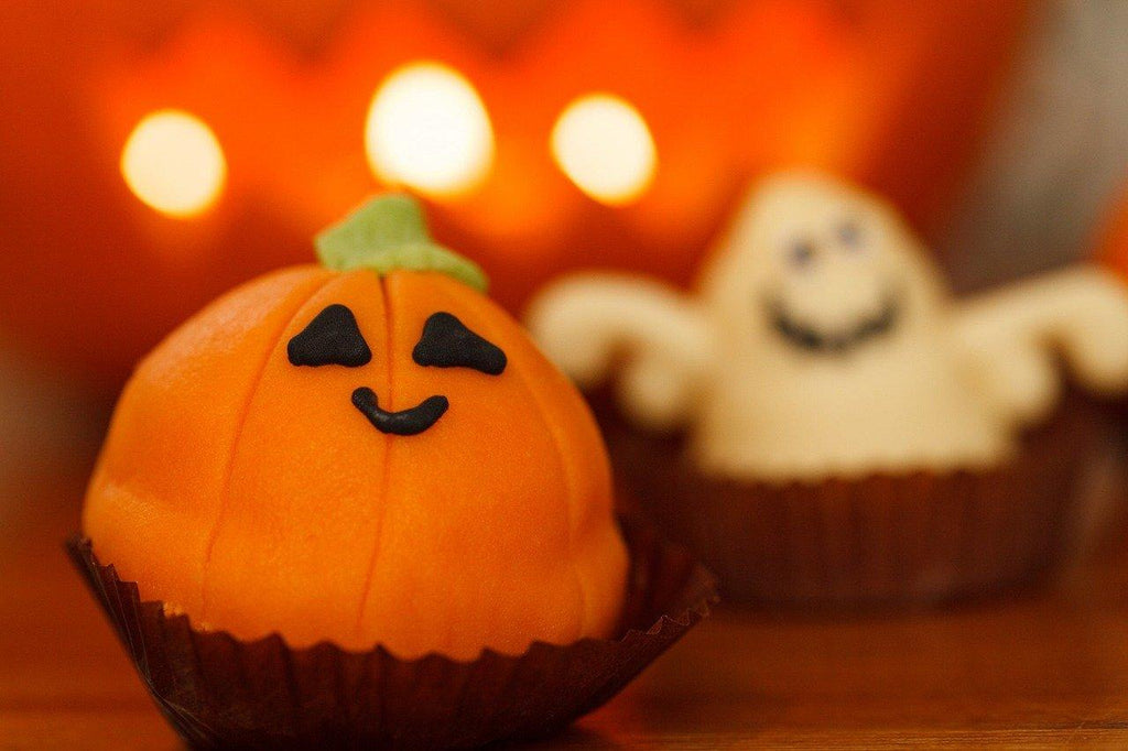 Own Your Halloween Party with This Healthy Halloween Candy - www.cagummybears.com